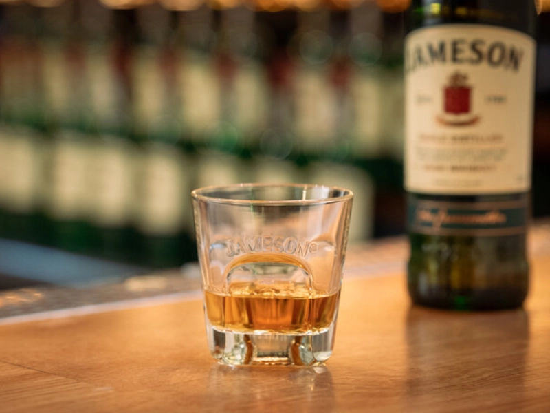 Mastering the Art of Whiskey Tasting: A Beginner's Guide with Jameson